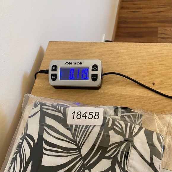 Talbots Pants Womens 8 Petite Black White Fern Floral Stretch Capri Crop Vintage - Picture 13 of 13